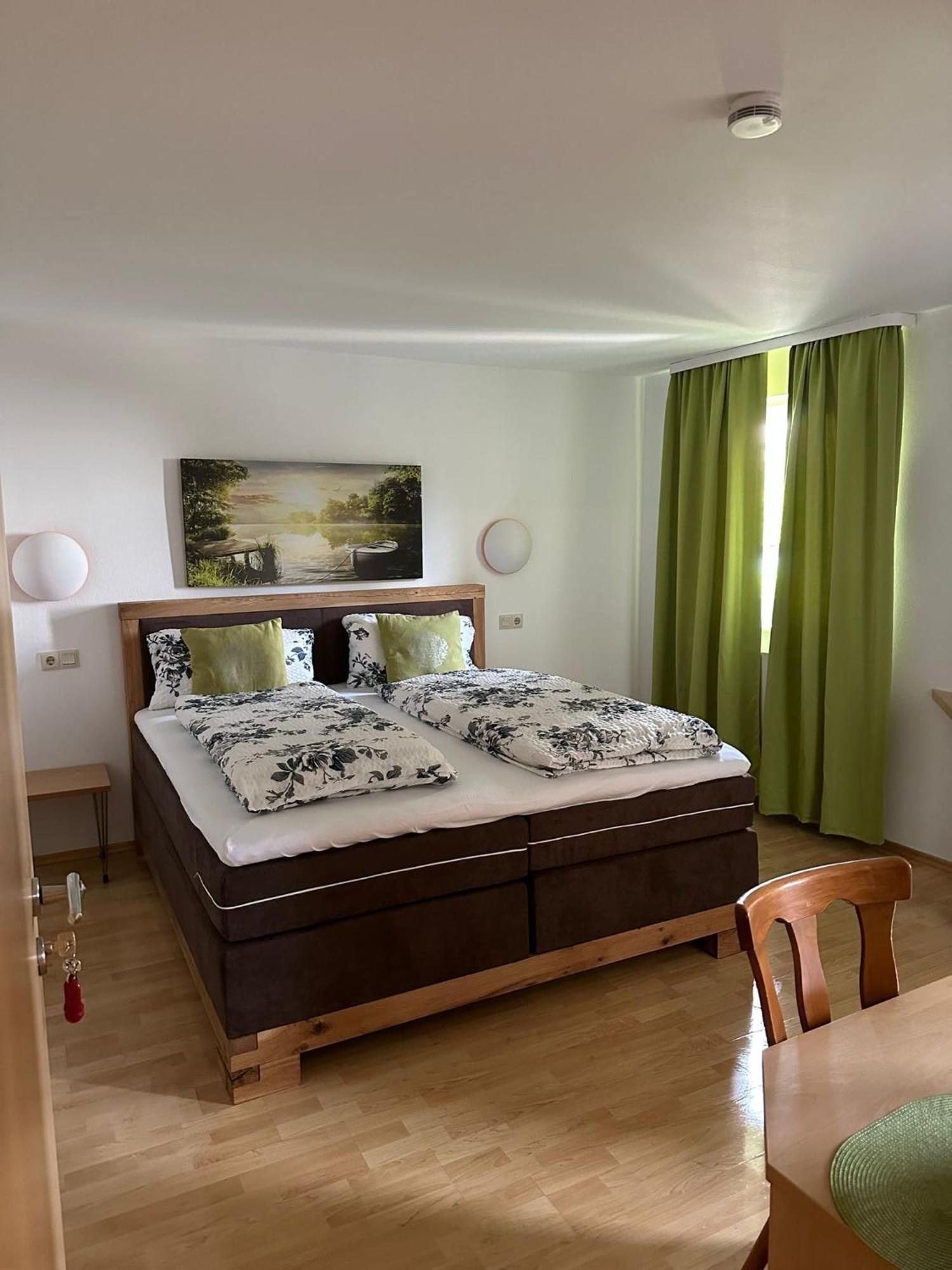 Hotel 7 Winden Spaichingen Exterior foto